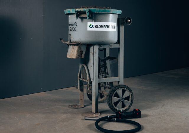 Betoni ja raudoituskoneet: Betong- och armeringsmaskiner