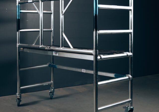 Rakennustelineet ja tuet: Byggställningar och -stöttor